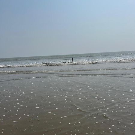 Prantik Hotel And Resorts Tajpur Exterior foto