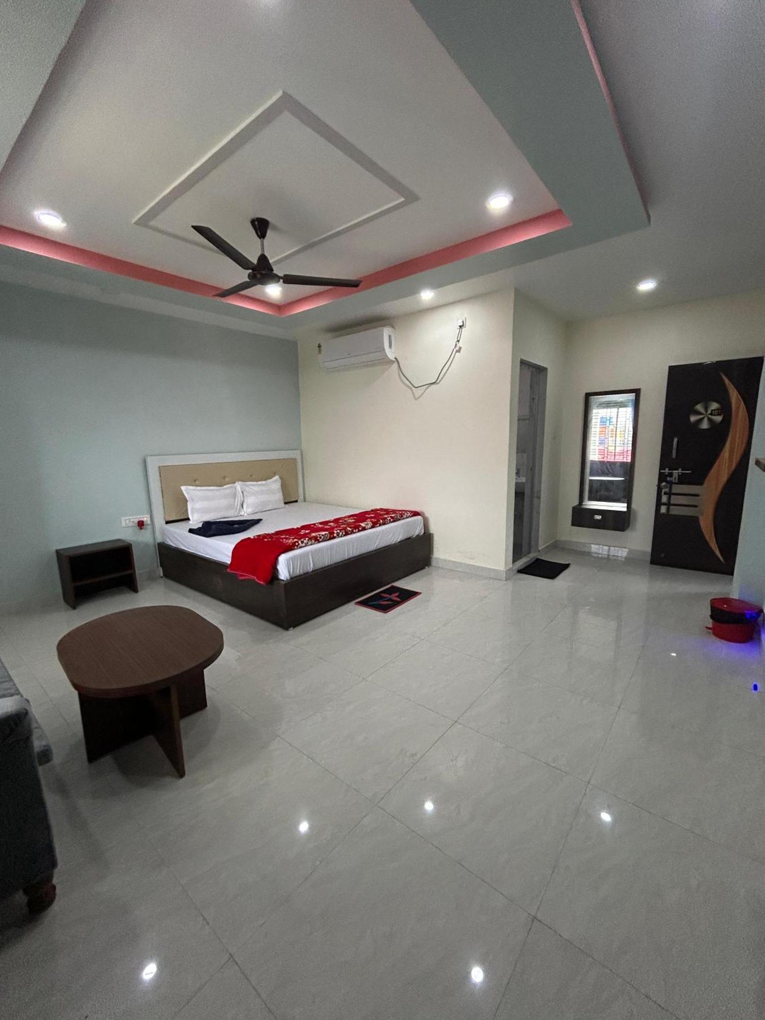 Prantik Hotel And Resorts Tajpur Exterior foto